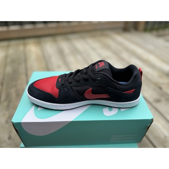 New- Nike SB Alleyoop  Size US 10, EU44. Royal Black And Red New In Box - Picture 2 of 6